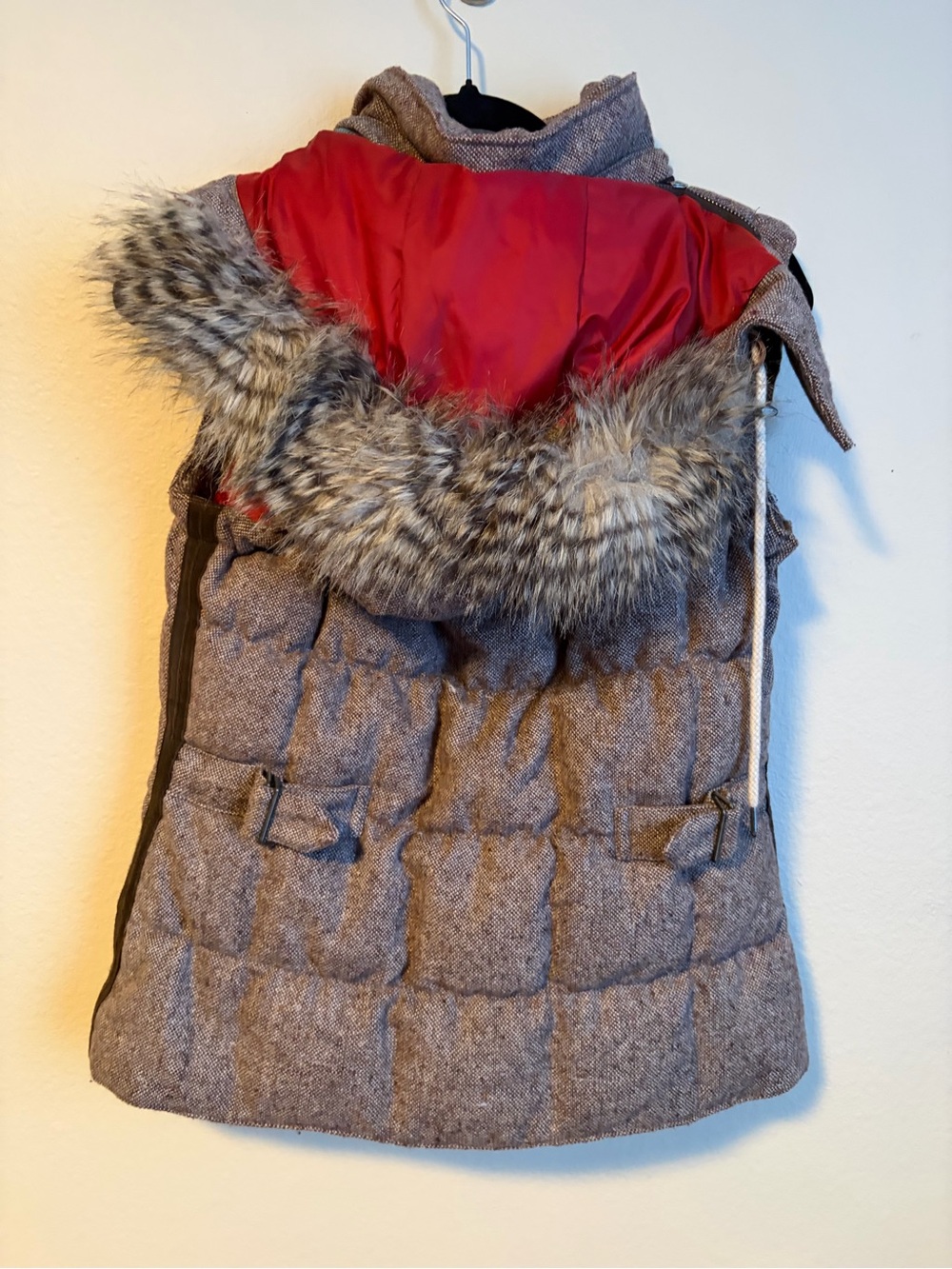 Eddie Bauer Vintage-Inspired Tweed Goose Down Quilted Hooded Puffer Vest Women